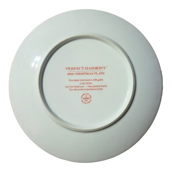 Vtg Avon Christmas 91 Perfect Harmony Porcelain Gold Trim Plate - Picture 2 of 3